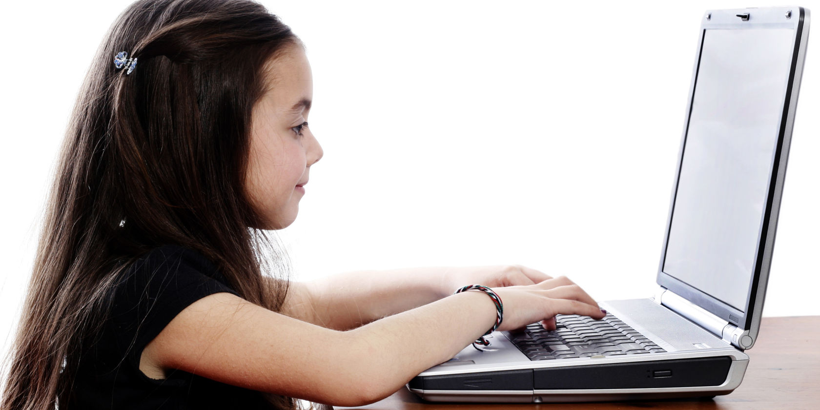 Australian children spending 38 days online each year