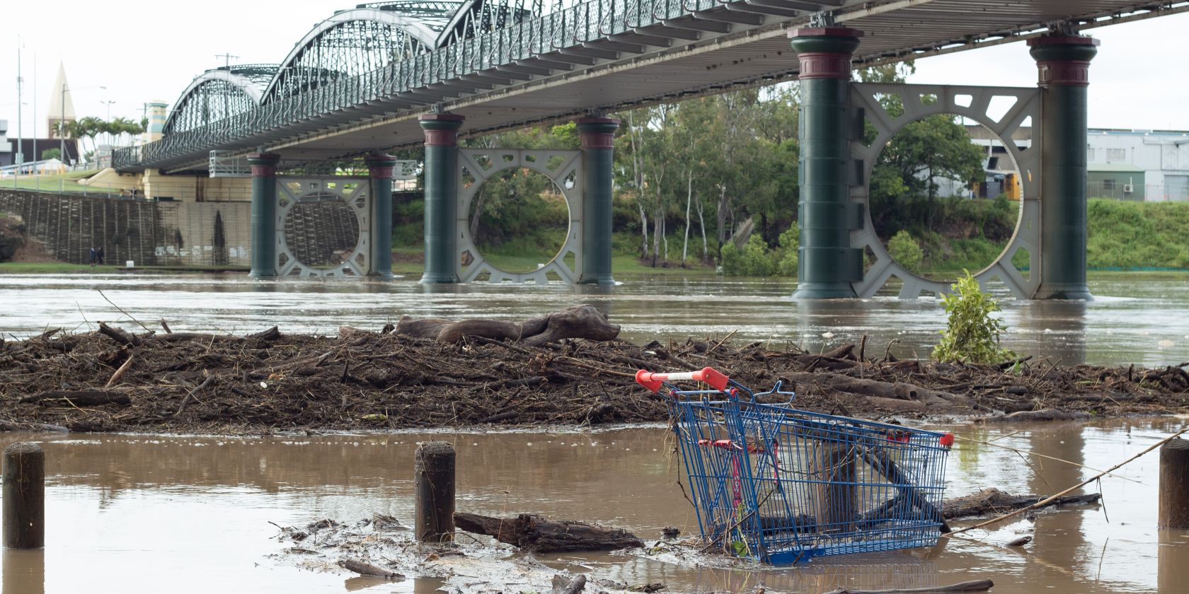Suncorp welcomes flood levee funding for Bundaberg plus hundreds of millions more from Disaster Ready Fund