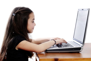 Australian children spending 38 days online each year