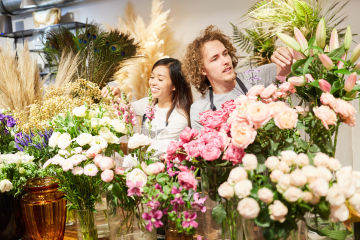 Lovebirds willing to splash the cash this Valentine’s Day 
