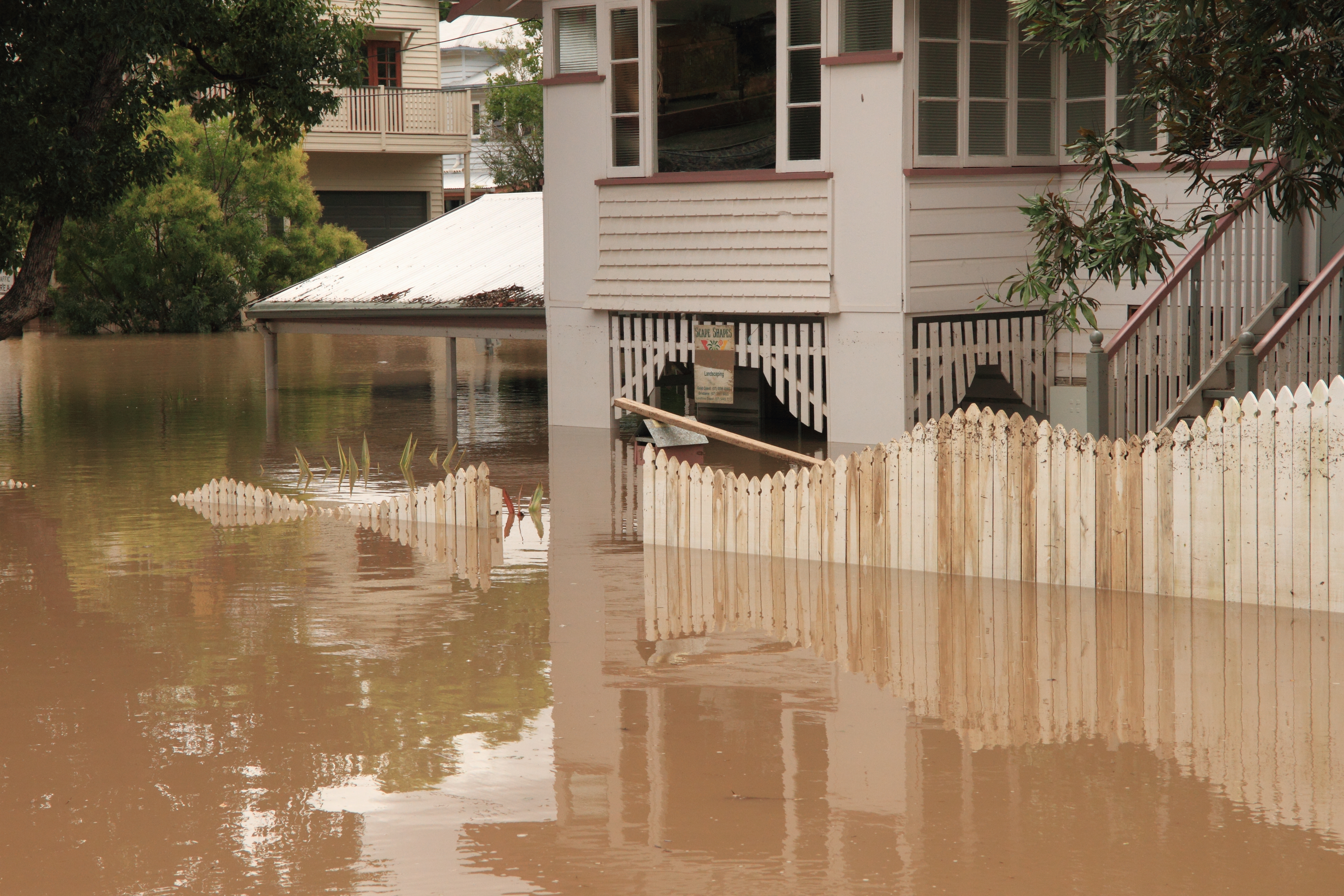 The Queensland Floods - Brisbane's Waters Recede - the tinberry